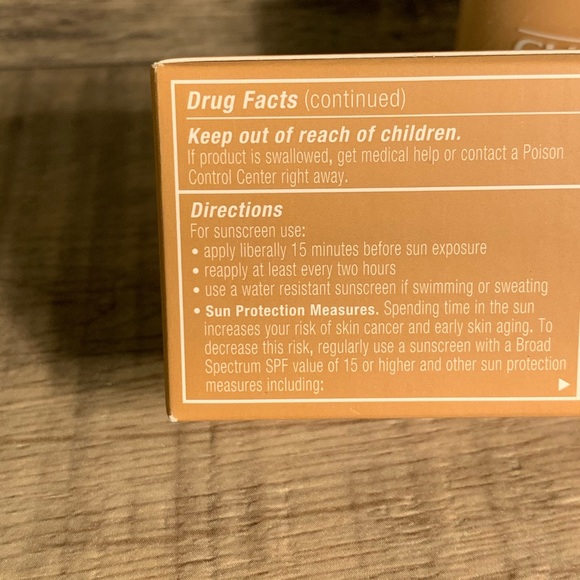 Clinique Even Better SPF 15 #68 Brulee - Picture 4 of 4